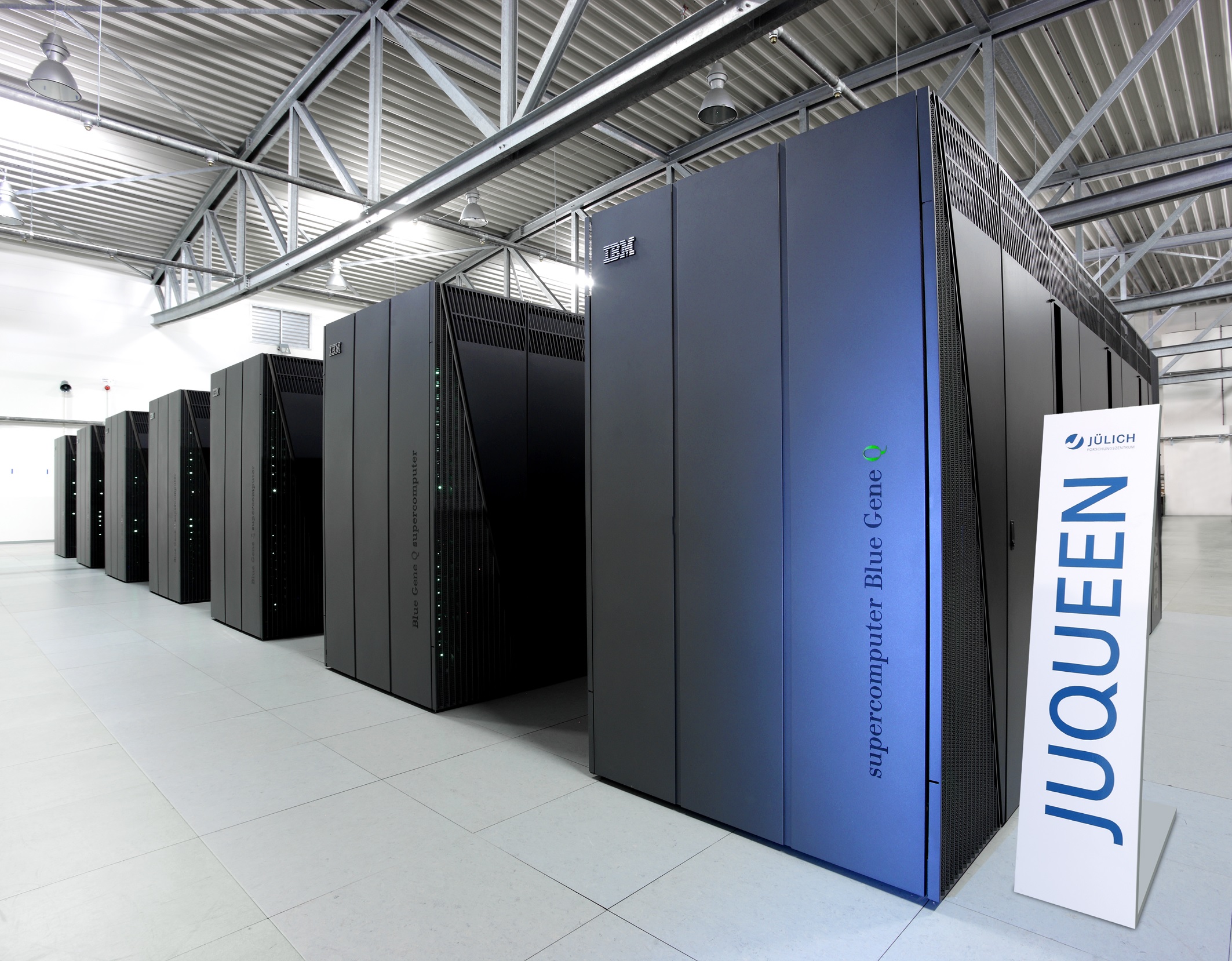 Ibm sans. Суперкомпьютер JUQUEEN. Суперкомпьютер Blue Gene. Stampede – POWEREDGE c8220. Суперкомпьютер IBM BLUEGENE.
